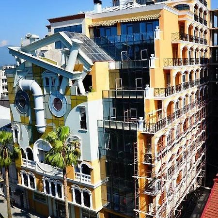 Apartment Gio Batumi Bagian luar foto
