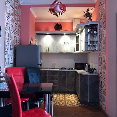 Apartment Gio Batumi Bagian luar foto