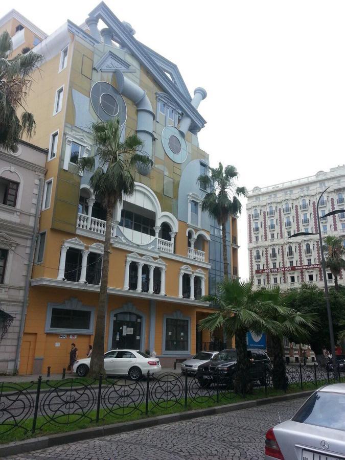 Apartment Gio Batumi Bagian luar foto