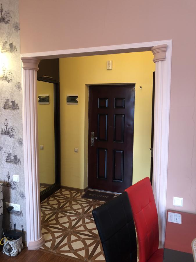 Apartment Gio Batumi Bagian luar foto
